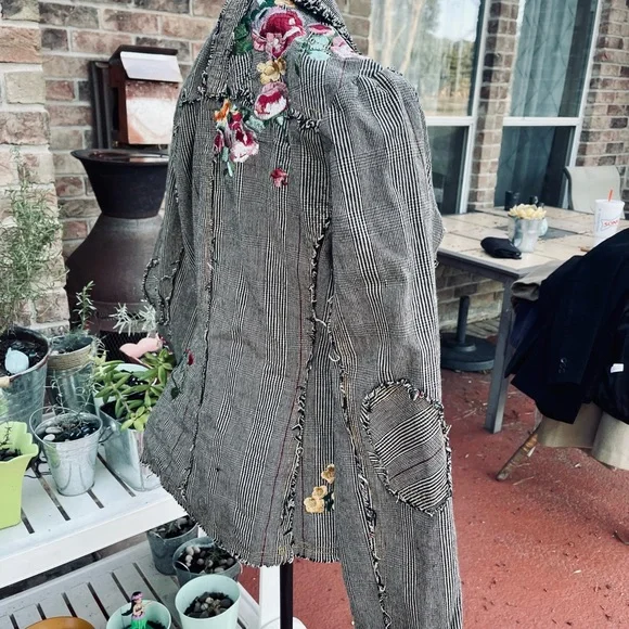 Paparazzi Houndstooth Blazer with Embroidered Flowers Women Size Large - Picture 5 of 15